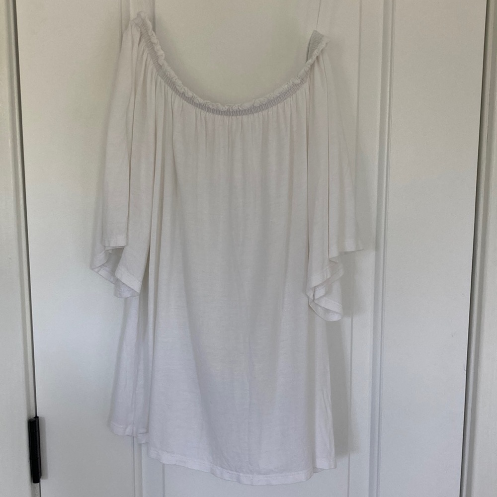 H&M off the shoulder white top. Size XS womens
